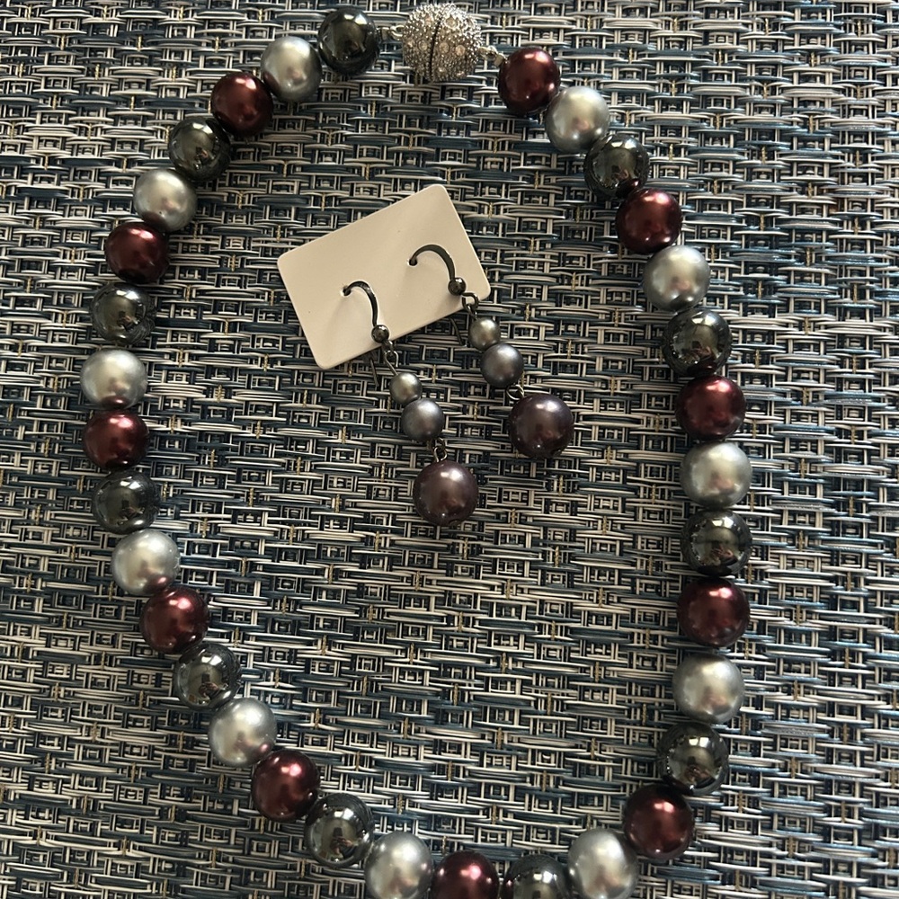 Premier Designs Silver and Purple Beaded Necklace Set